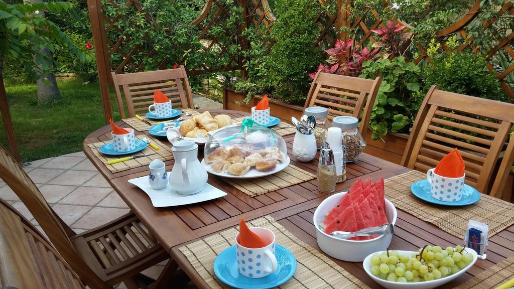 Il Giardino Delle Jacaranda Bed & Breakfast Talsano Bagian luar foto