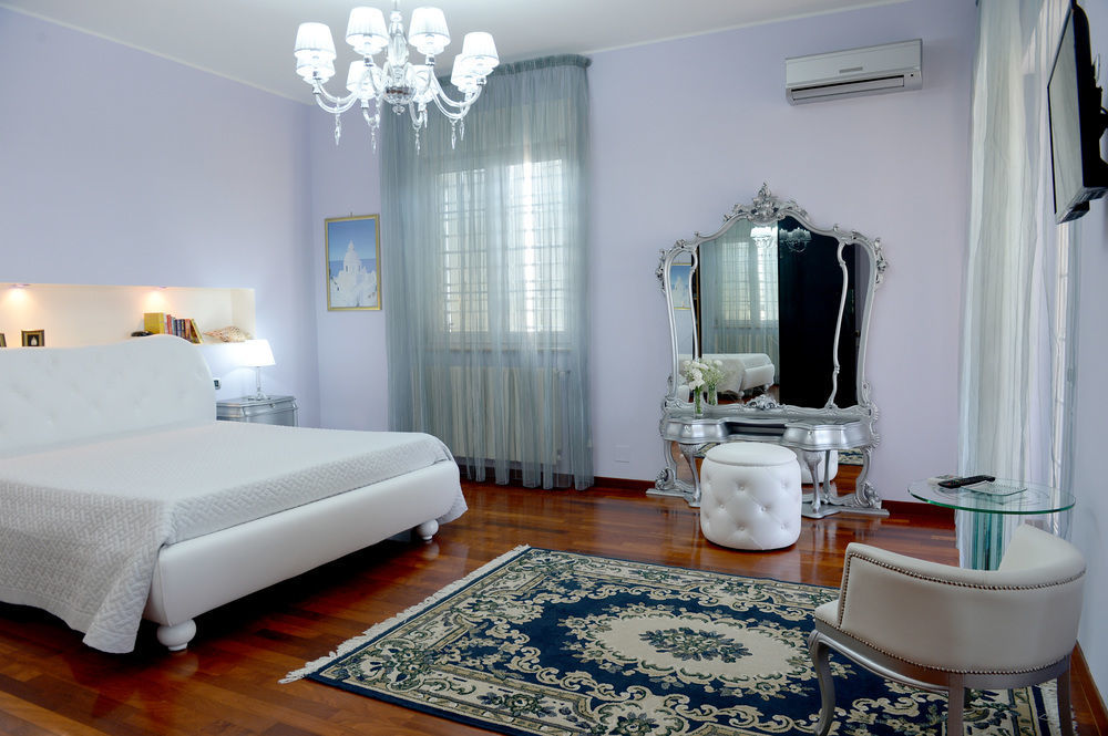 Il Giardino Delle Jacaranda Bed & Breakfast Talsano Bagian luar foto