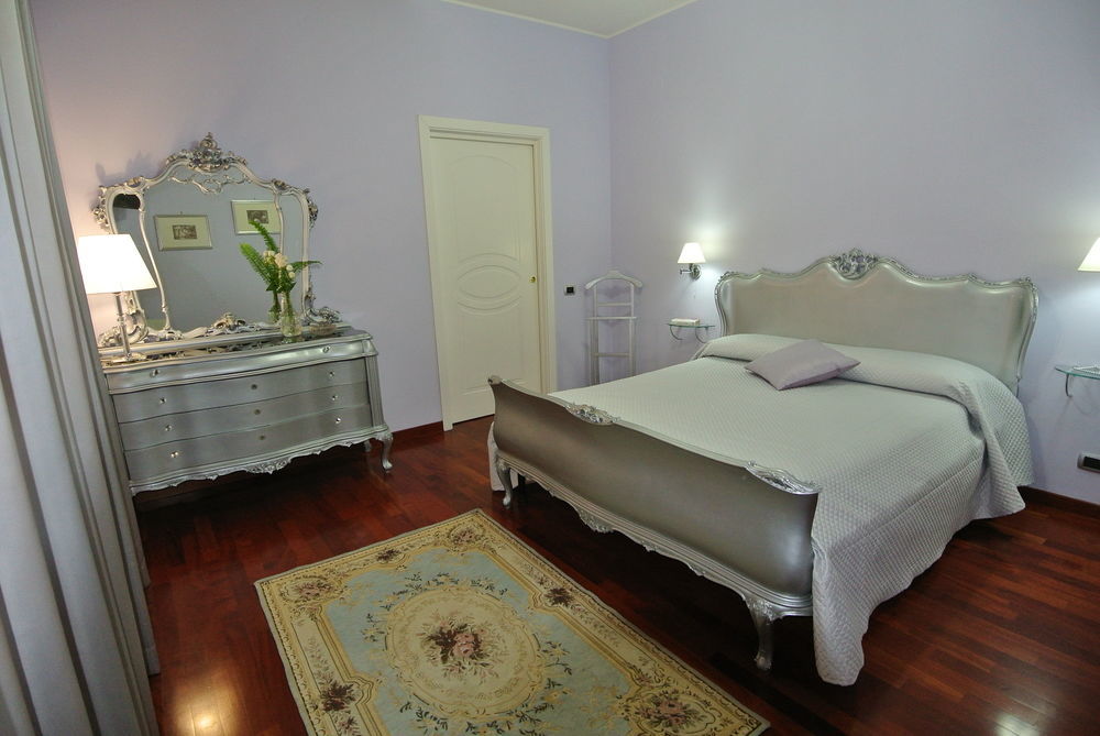 Il Giardino Delle Jacaranda Bed & Breakfast Talsano Bagian luar foto