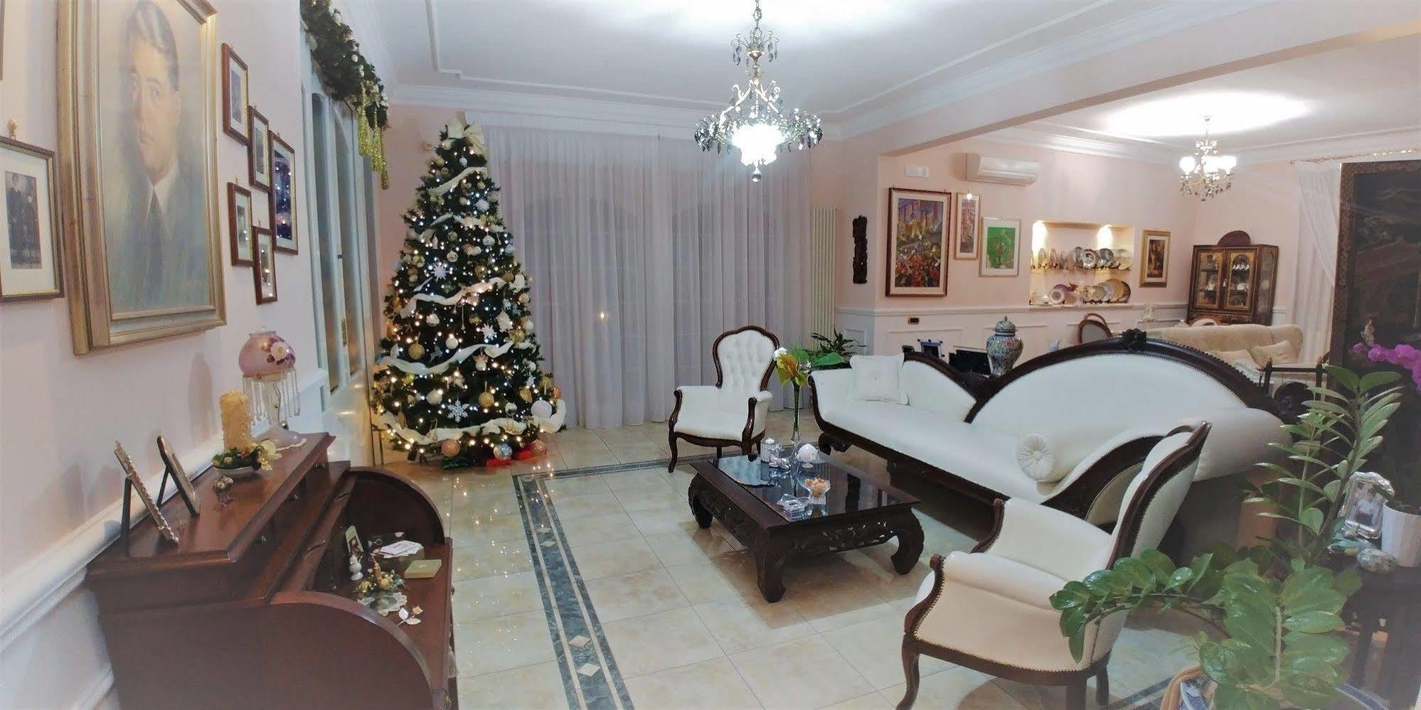 Il Giardino Delle Jacaranda Bed & Breakfast Talsano Bagian luar foto