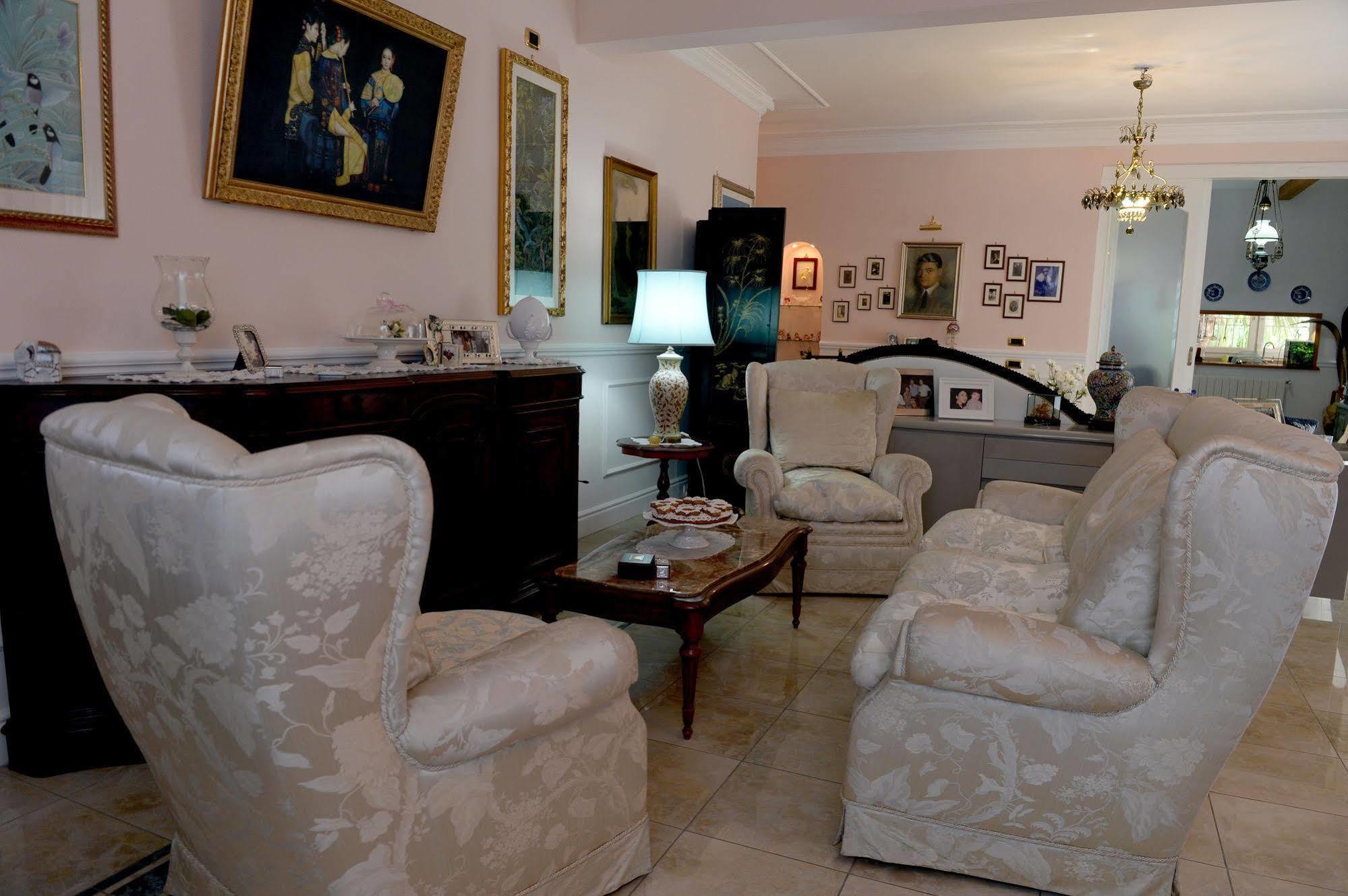 Il Giardino Delle Jacaranda Bed & Breakfast Talsano Bagian luar foto