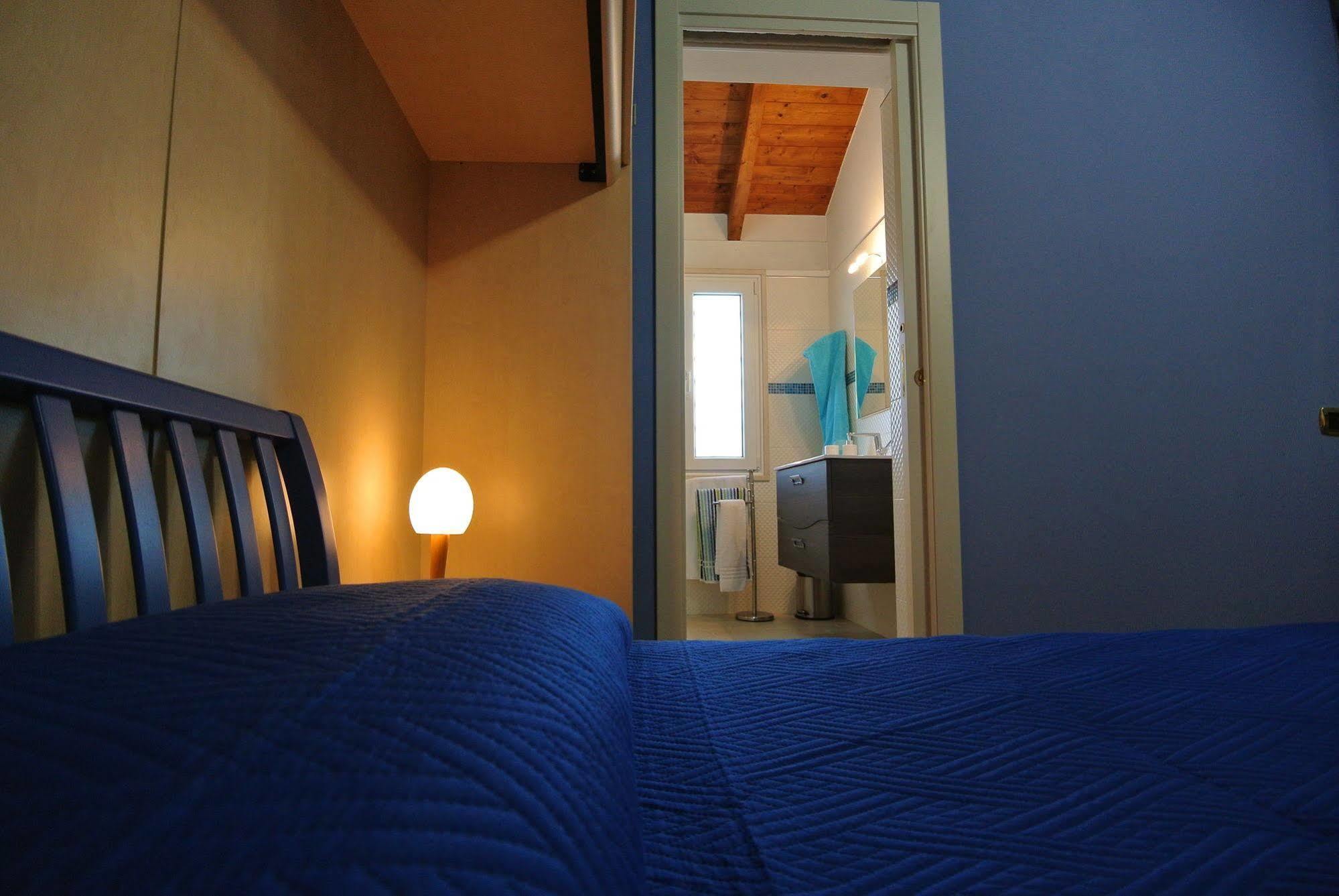 Il Giardino Delle Jacaranda Bed & Breakfast Talsano Bagian luar foto